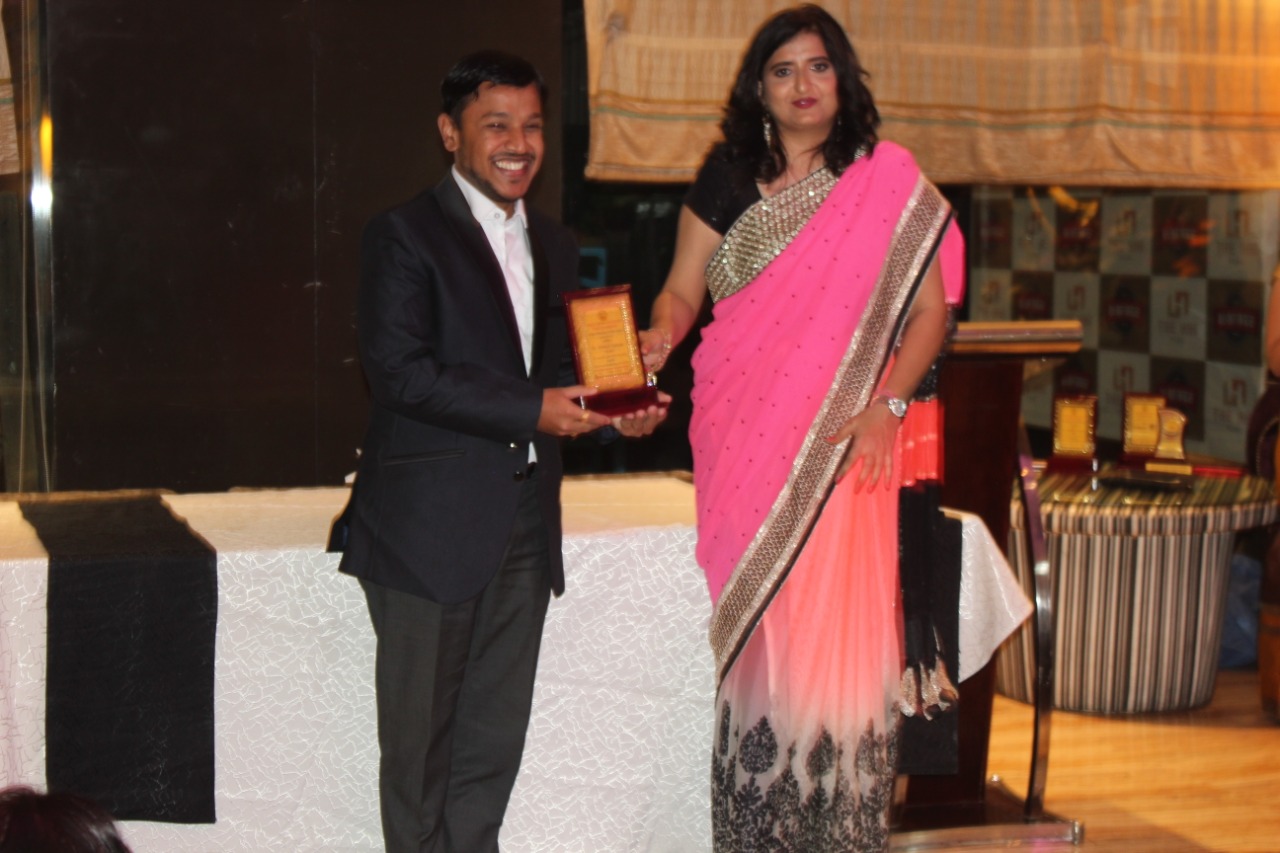 AR 32 Flagship Clinic Award